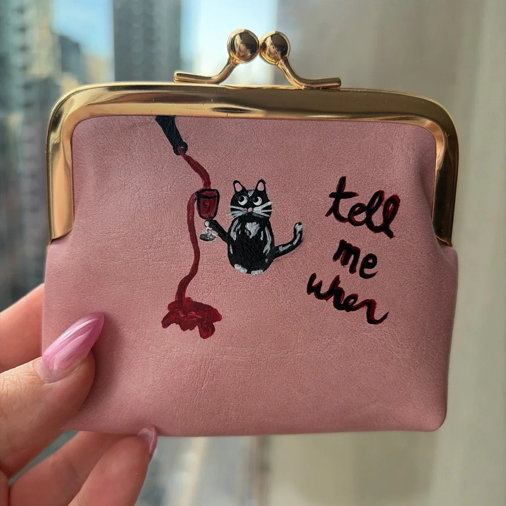 Funny cat with wine hand painted coin purse - Picture 1 of 2